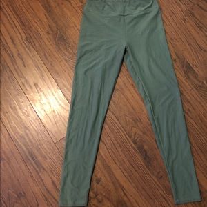 LuLaRoe one size olive leggings